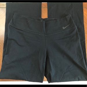 Nike Dri-Fit yoga plants, L